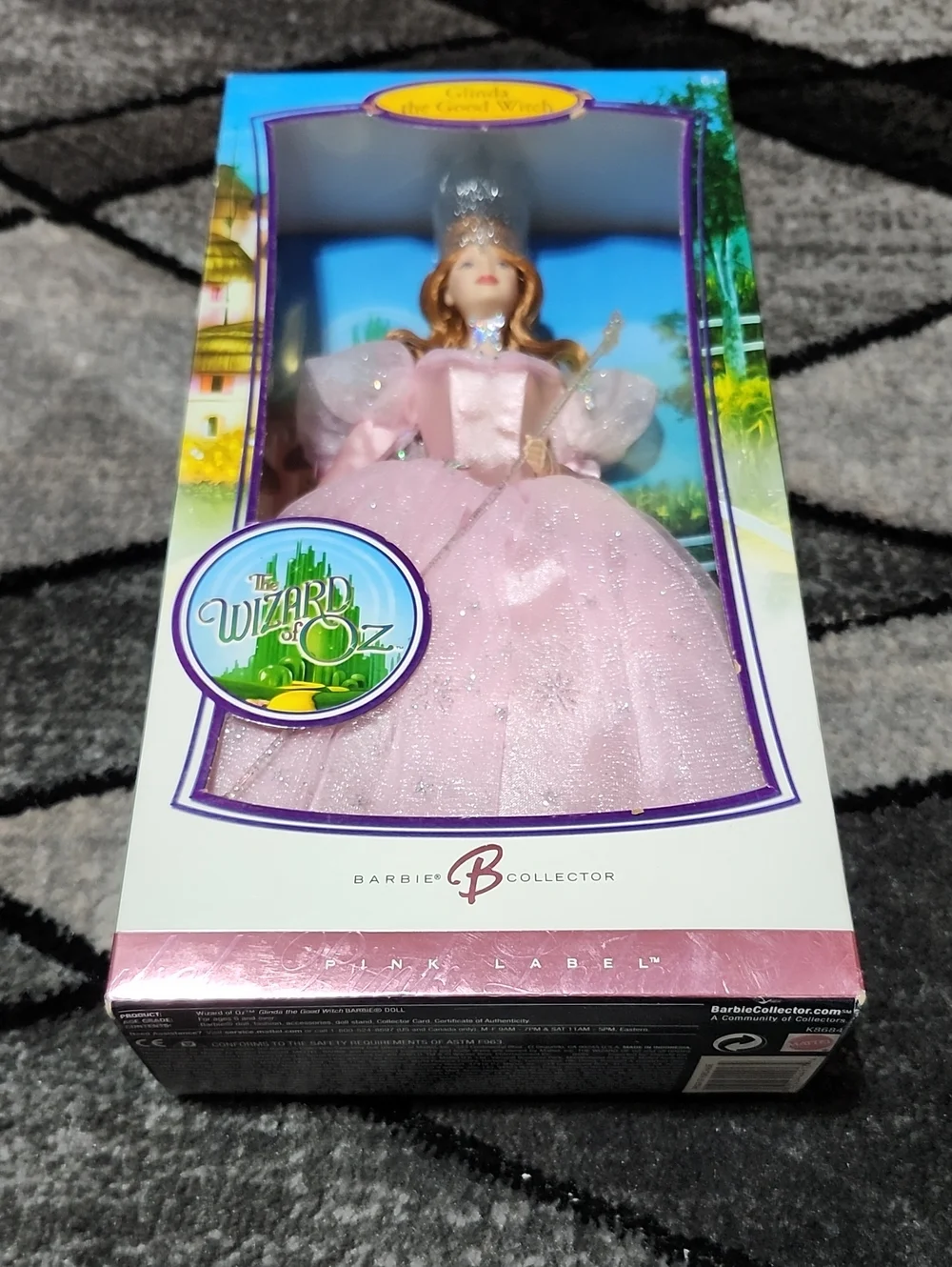 2006 MATTEL BARBIE COLLECTOR WIZARD OF OZ GLINDA THE GOOD WITCH PINK LABEL